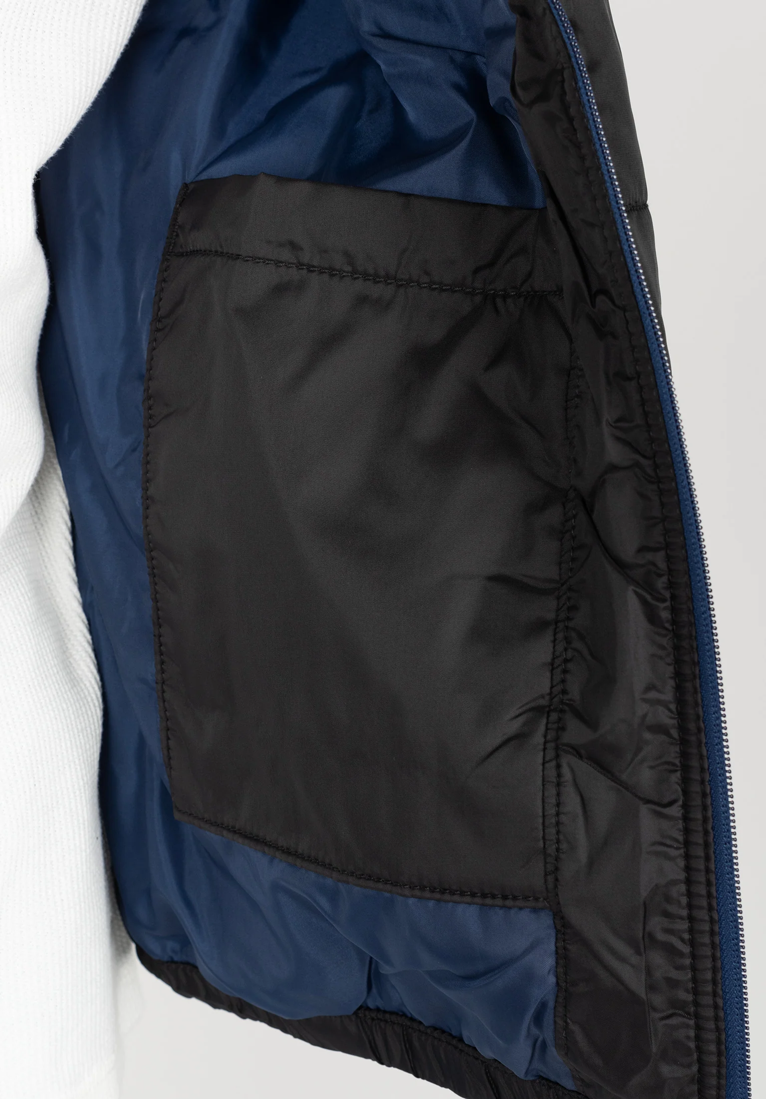 x Tom Knox FZ Puffer - Image 3