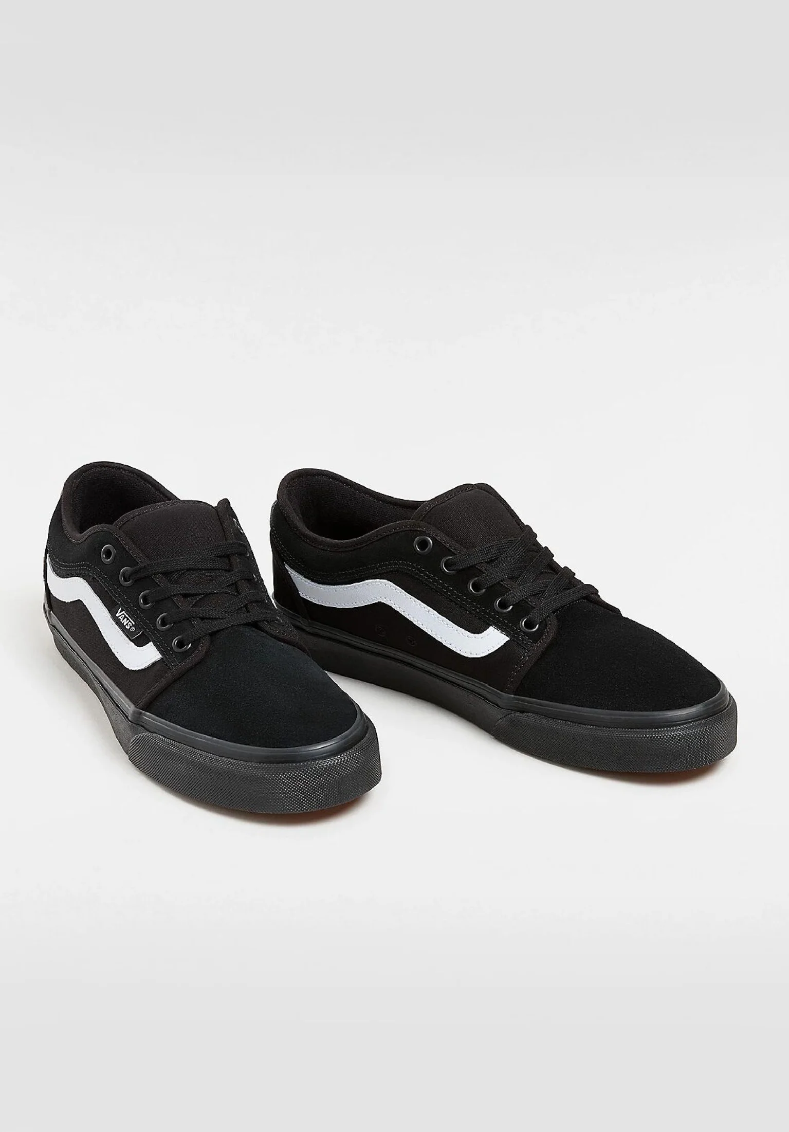 Skate Chukka Low Sidestripe - Image 2